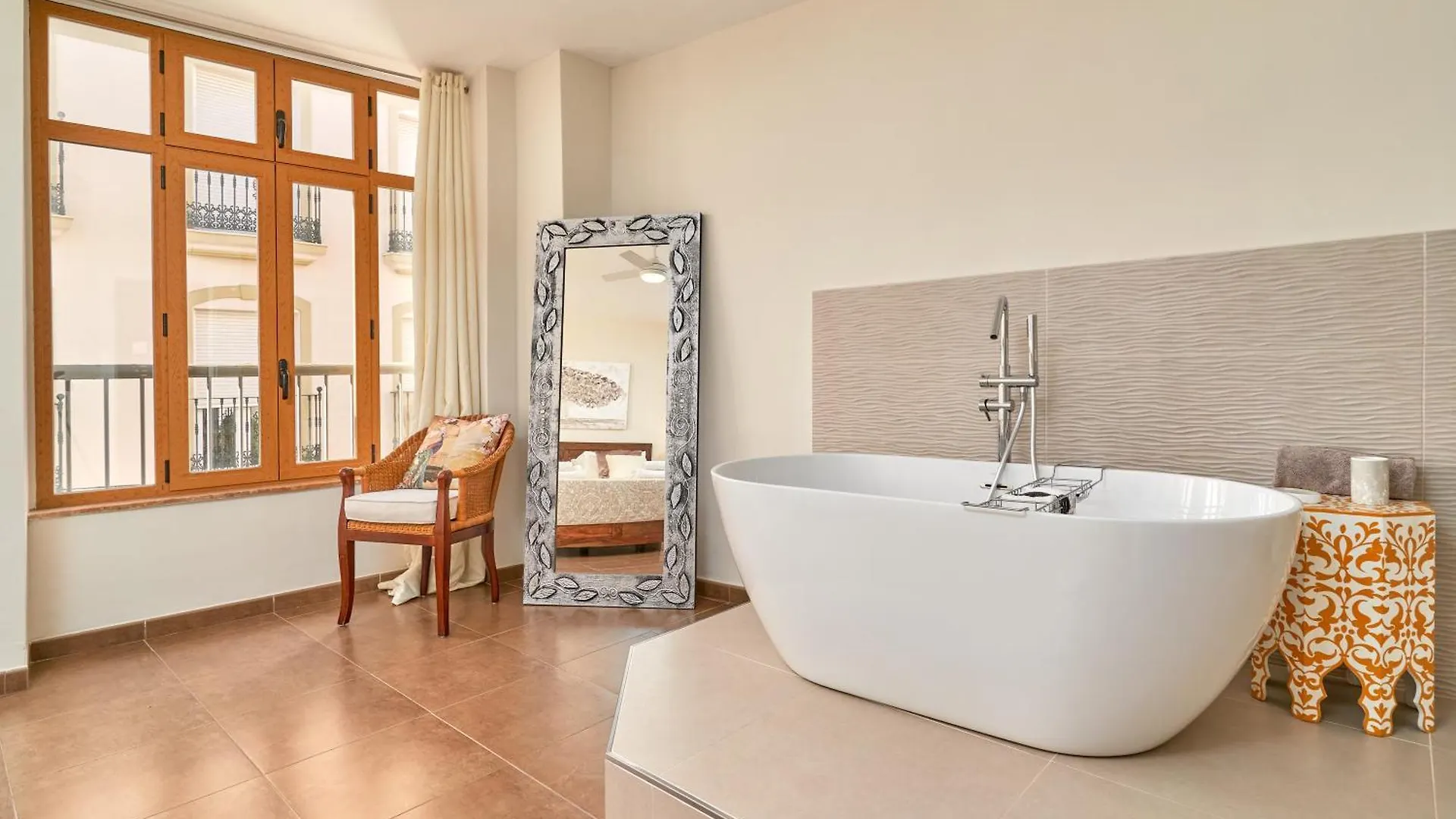 Luxury 1St Floor Apartment In Nerja