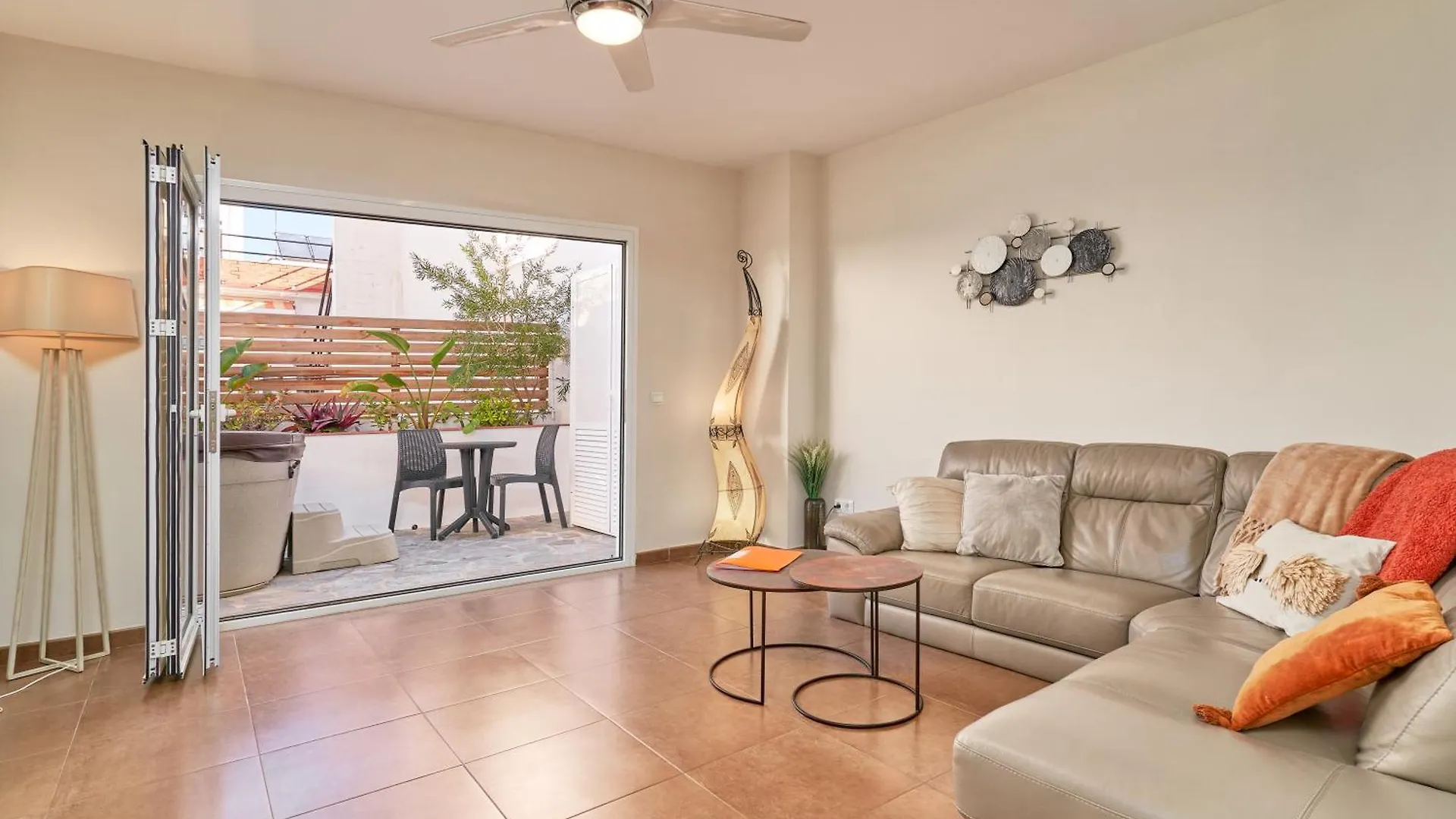 Luxury 1St Floor Apartment In Nerja