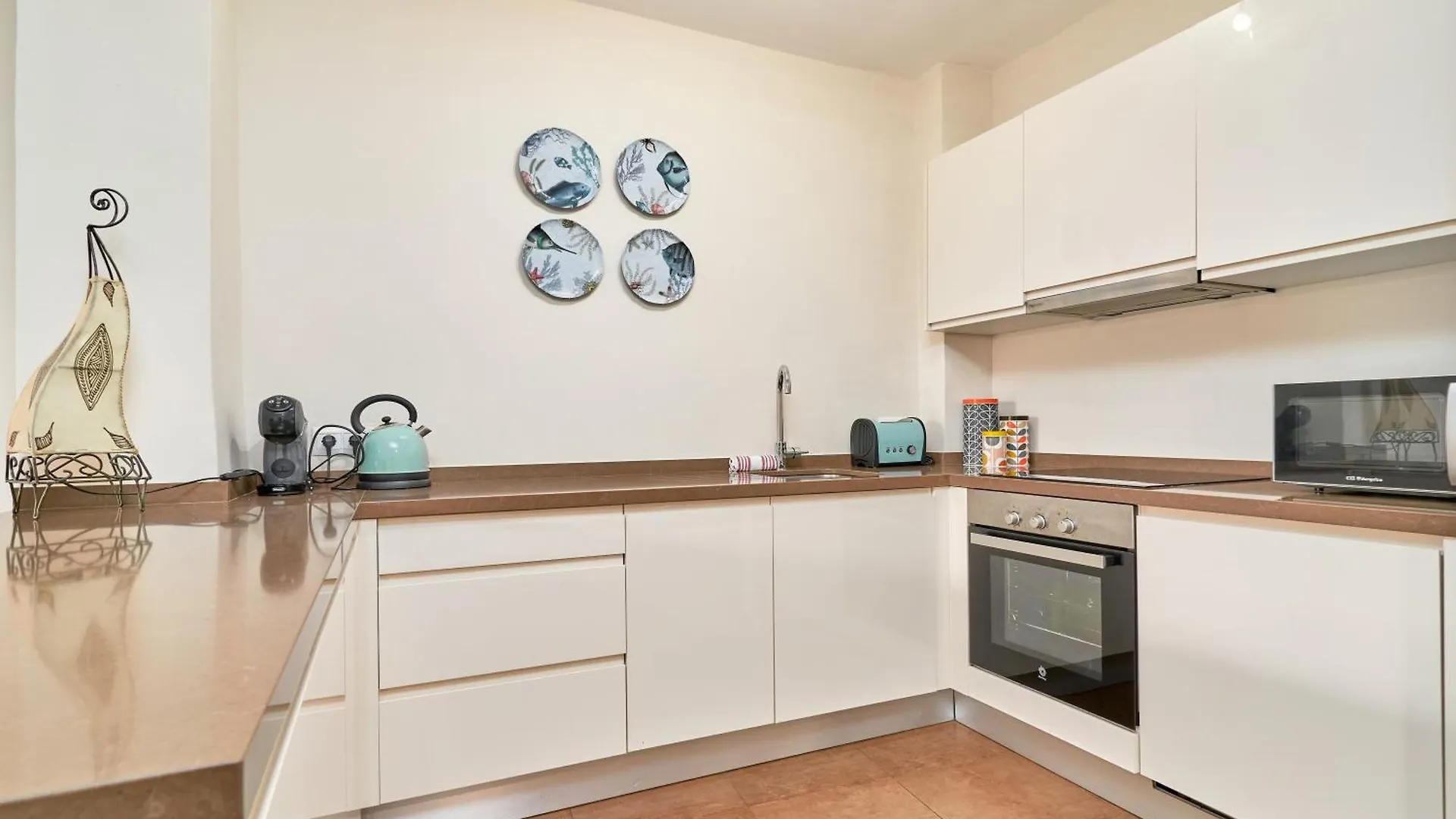 Luxury 1St Floor Apartment In Nerja Spain