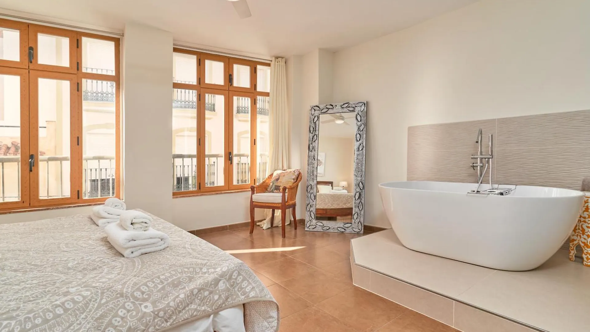 Luxury 1St Floor Apartment In Nerja